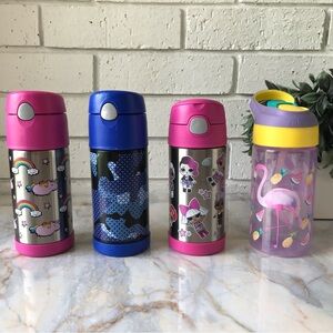 Thermos/Zakk Funtainers Set of 4
Insulated 12oz Water Juice Bottles